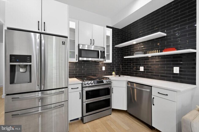 Building Photo - 1808 S St NW