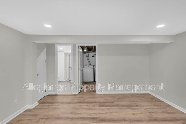 Building Photo - 46 Ancell St