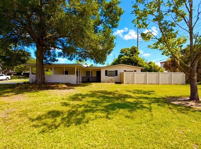 Building Photo - Modern Updated 3/2 in Winter Park Estates