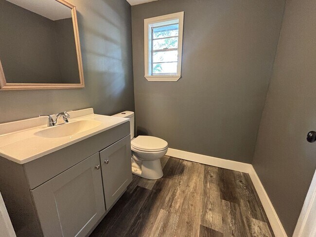 Building Photo - GREAT STARTER HOME IN THE HEART OF BOSSIER