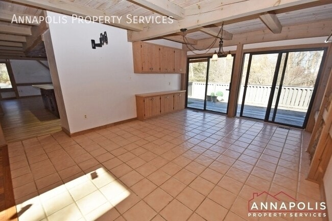 Building Photo - 1810 View Top Ct