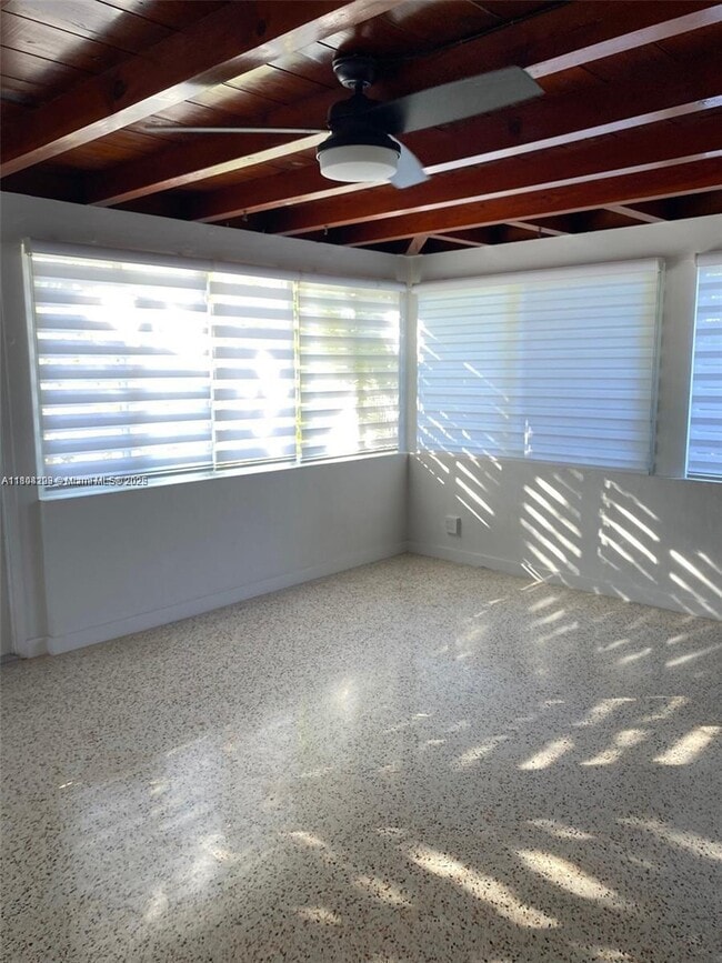 Building Photo - 6880 SW 77th Terrace