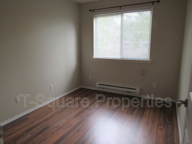 Building Photo - 2201 192nd St SE