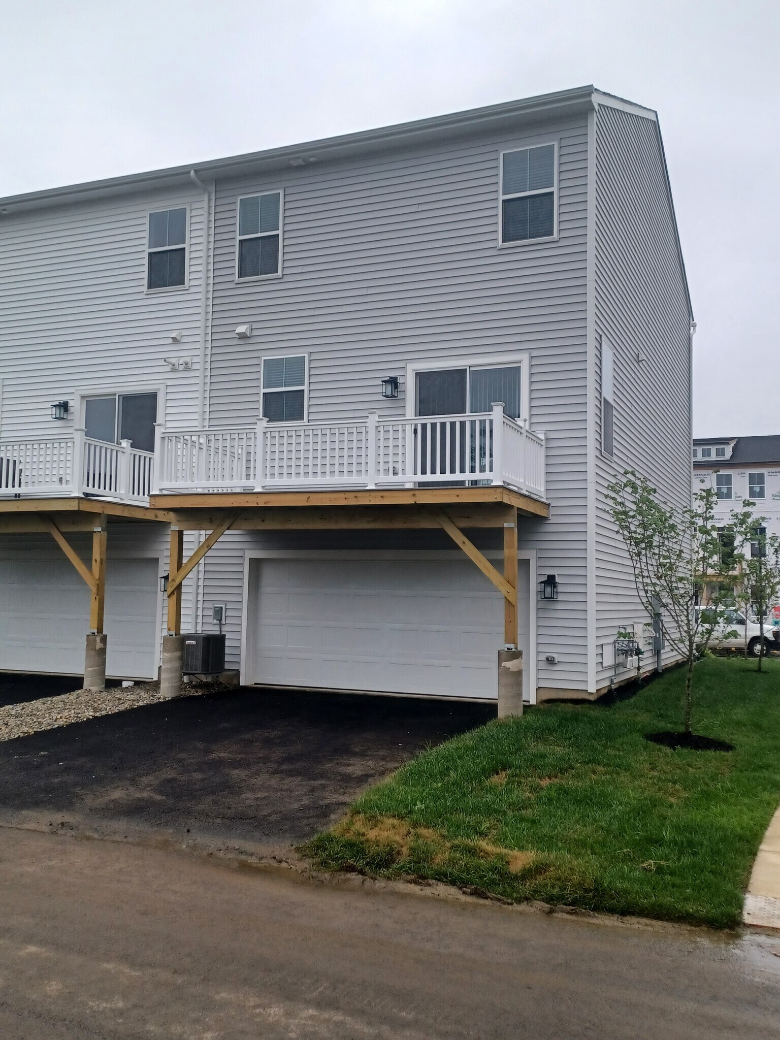 Building Photo - 4727 Franklin Cir