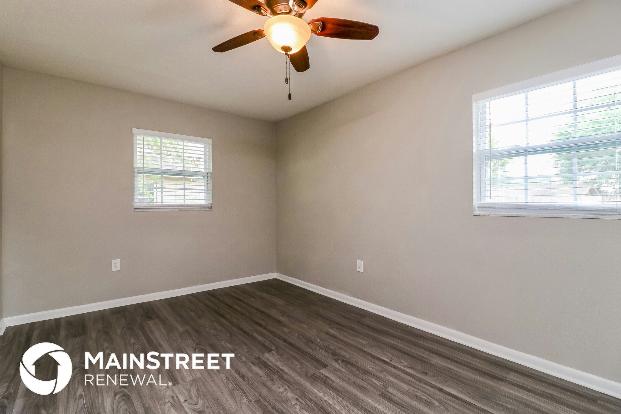 Building Photo - 606 Patrick Ave