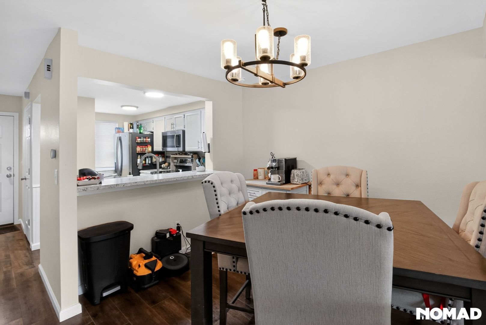 Building Photo - 4239 S Mobile Cir