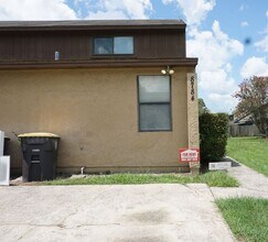 Building Photo - 2/2 Townhome close to NAS Jax. No Additional Fees