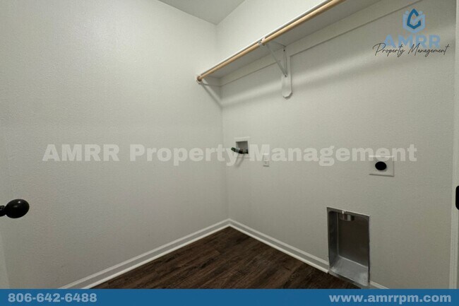 Building Photo - 612 Short Leaf Ln