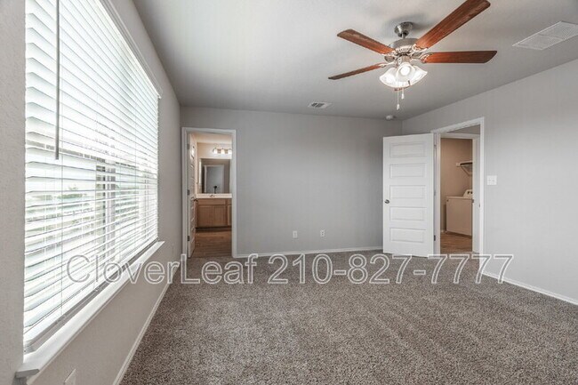 Building Photo - 238 Jaycen Ln