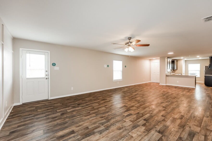 Building Photo - 11703 Viney Pass