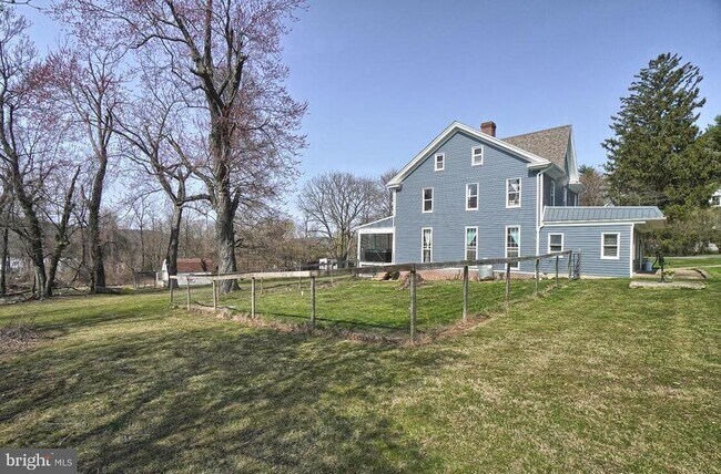 Building Photo - 25526 Military Rd
