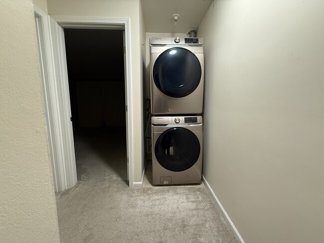 Laundry - 5951 Meadow Dr