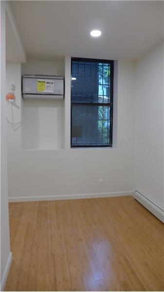 Primary Photo - 74 Irving Pl