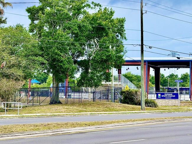 Building Photo - 141 Lakeside Dr