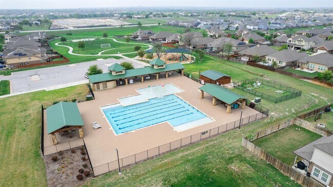 Building Photo - 8021 Arezzo Dr