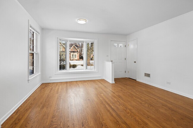 Building Photo - 41 Hackberry Ln