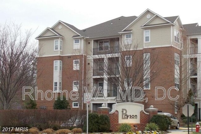 Primary Photo - 12901 Centre Park Cir