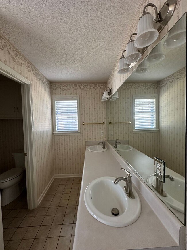 Building Photo - Enterprise Country Club!  Short Term Renta...