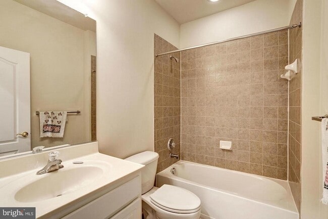 Building Photo - 12176 Bridgend Run