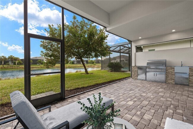 Building Photo - 8880 Redonda Dr