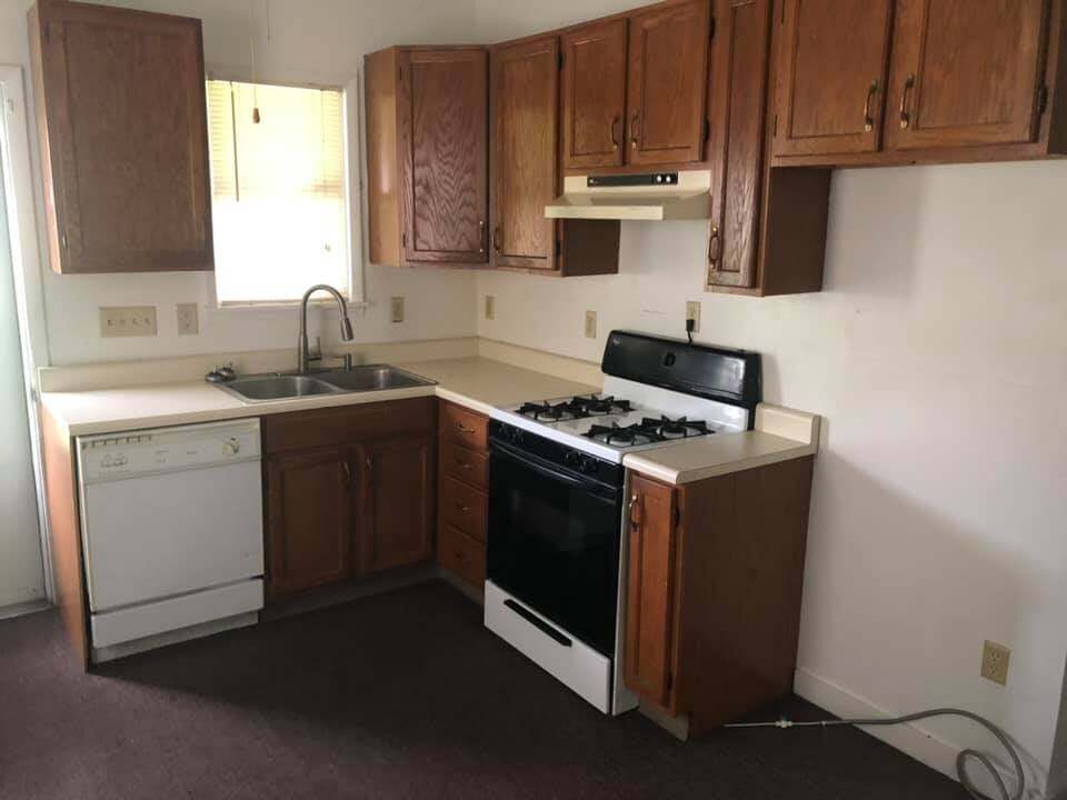 Building Photo - 206 Butler St