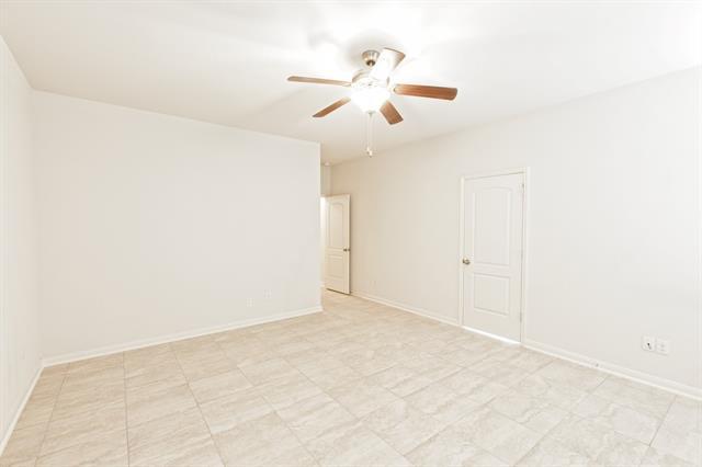 Building Photo - 1829 Persimmon Dr
