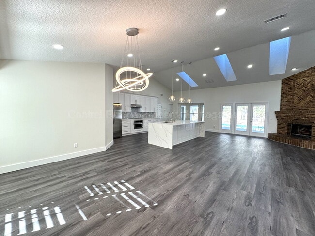 Building Photo - 9943 Bay Vista Estates Blvd