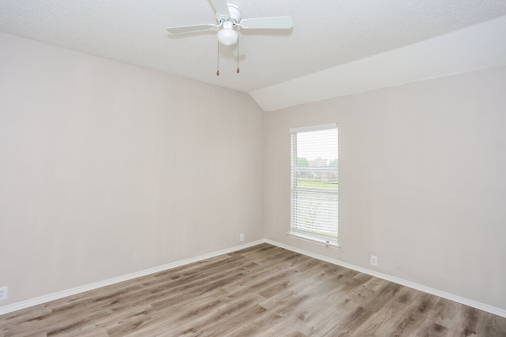 Building Photo - 2616 Lonesome Oak Dr