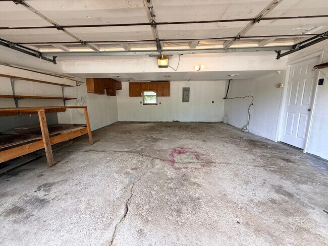 Building Photo - 8517 W 87th Pl