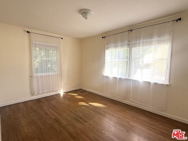 Building Photo - 11527 Albers St