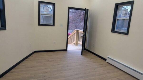 Building Photo - 501 Blatchley Ave