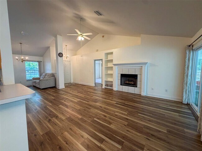 Building Photo - 9232 NW 17th Pl