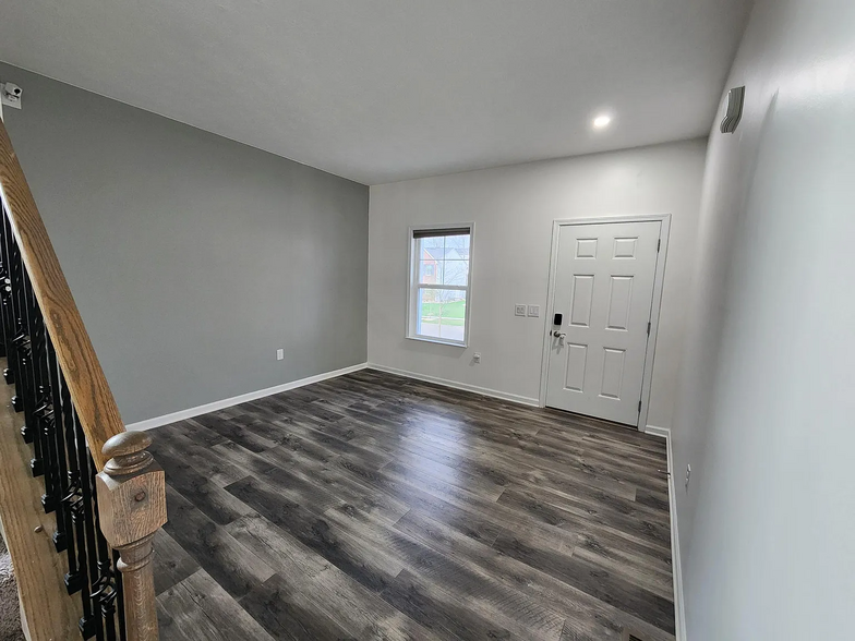 Building Photo - 4812 Jessica Suzanne Dr