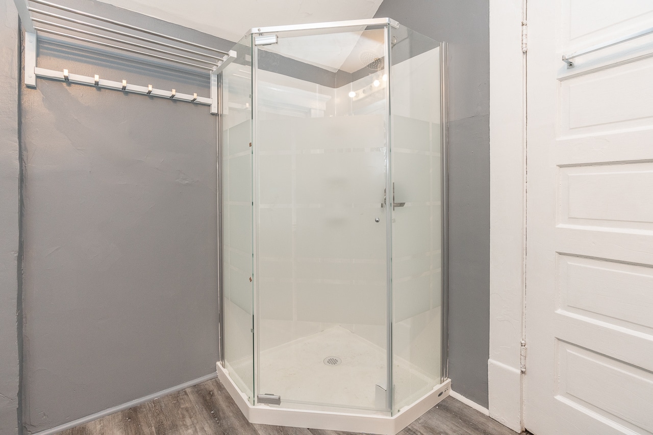 BATH 2 - 2ND LEVEL - 2158 Indiana Ave