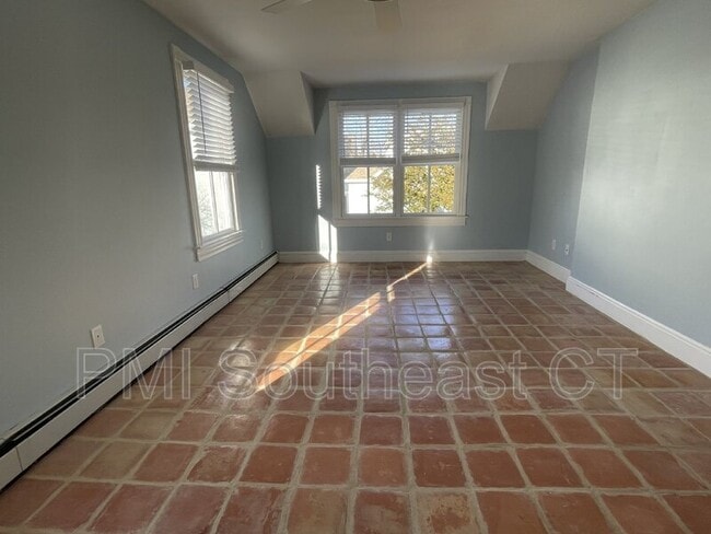 Building Photo - 26 Academy Ln