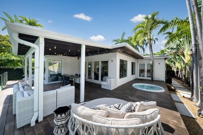 Building Photo - 114 5th Dilido Terrace