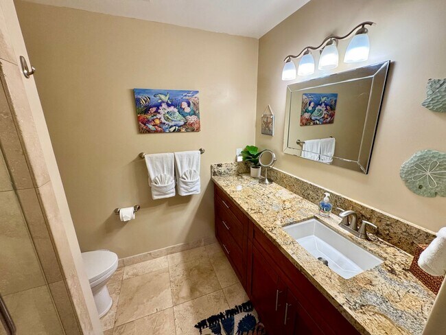 Building Photo - Resort Living- Large 2 bed 2 bath Condo at Kaanapali Royal