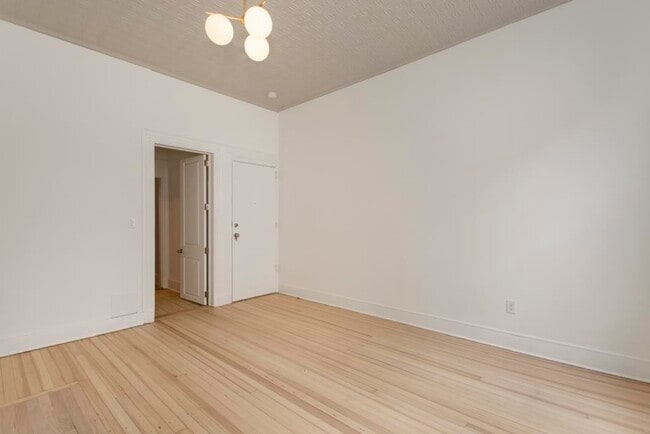 Building Photo - 339 Ogden Ave.