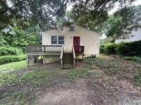 Building Photo - Now Ready in High Point! Fantastic 3 Bedro...