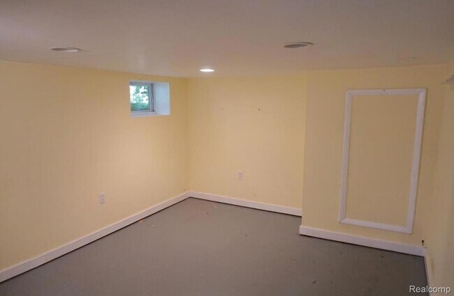 Building Photo - 1424 Smith Ave