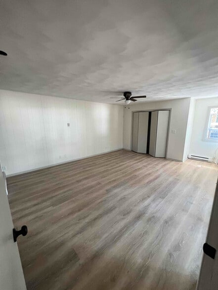 Building Photo - 609 Sydney Ave