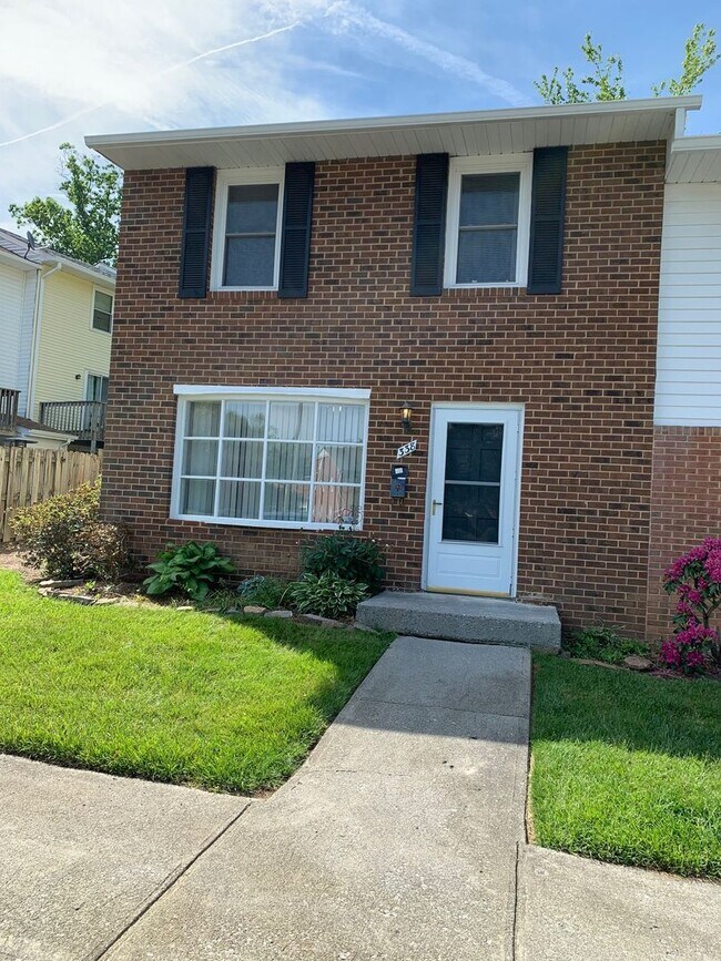 Building Photo - 338 Loudon Rd