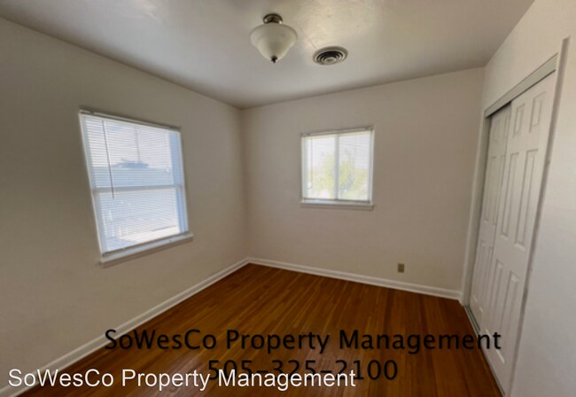 Building Photo - 3 br, 2 bath House - 301 W Tycksen