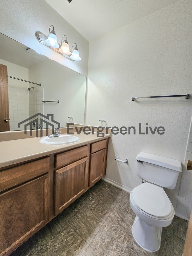 Building Photo - 112 Fireball Dr