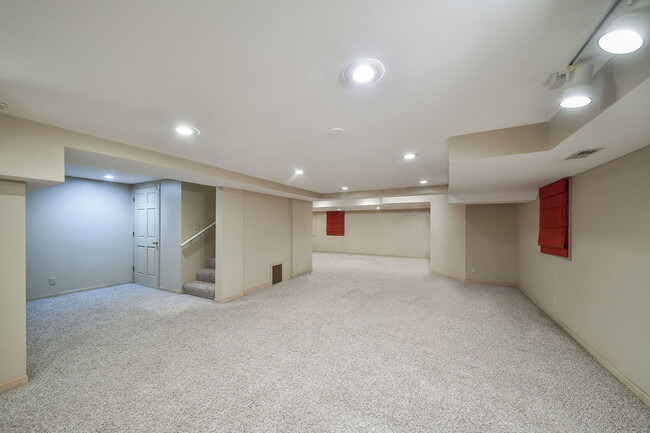 Building Photo - 3614 Charlemagne Ln