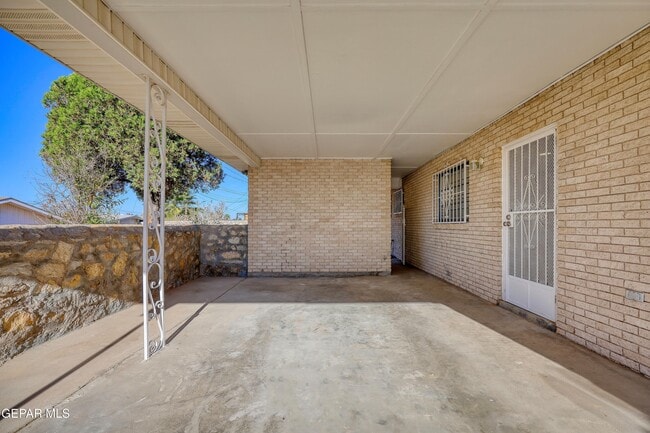 Building Photo - 6200 Palo Alto Ave