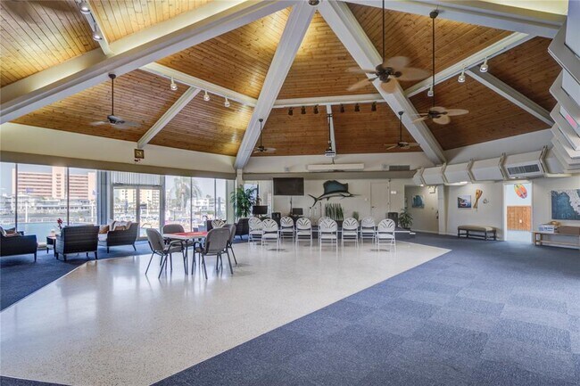 Building Photo - 10280 Imperial Point Dr W