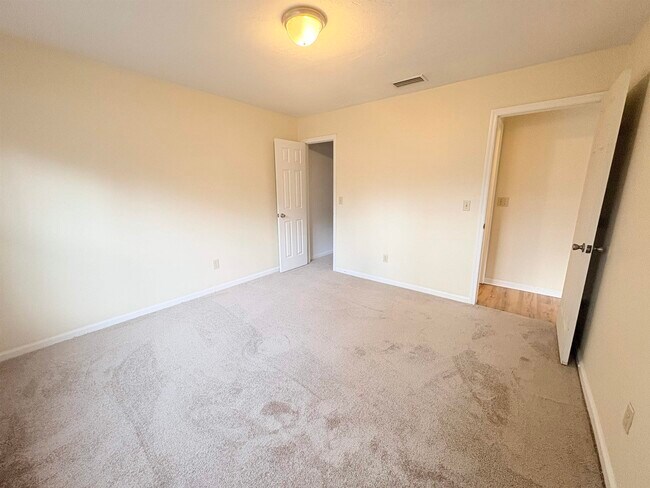 Building Photo - 3417 Sedona Loop