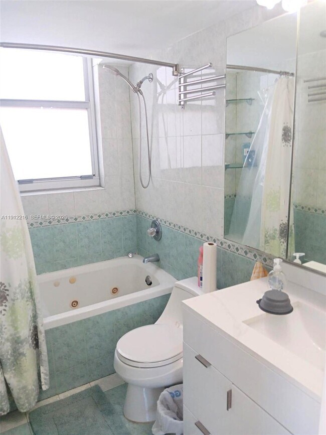 Building Photo - 3703 NE 166th St