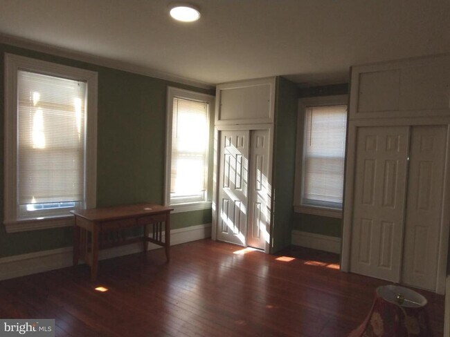 Building Photo - 6845 Germantown Ave